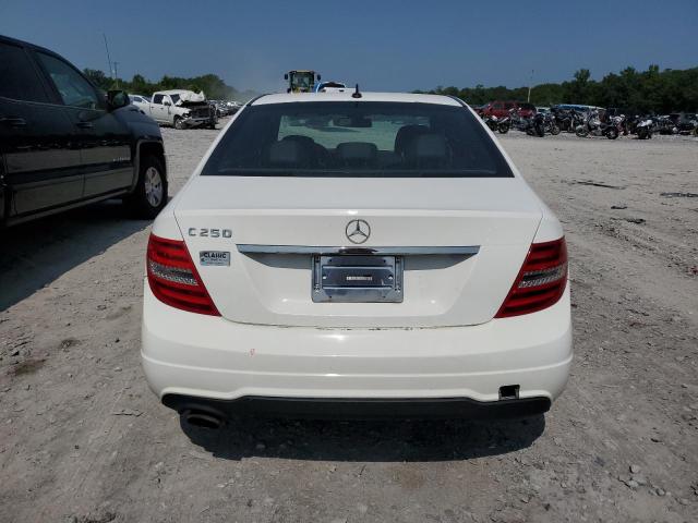 WDDGF4HB7EA950440 - 2014 MERCEDES-BENZ C 250 WHITE photo 6