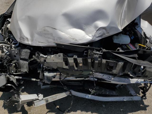 JTDKARFP3H3005878 - 2017 TOYOTA PRIUS PRIM 银色 照片 11