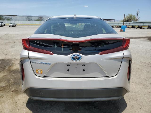 JTDKARFP3H3005878 - 2017 TOYOTA PRIUS PRIM 银色 照片 6