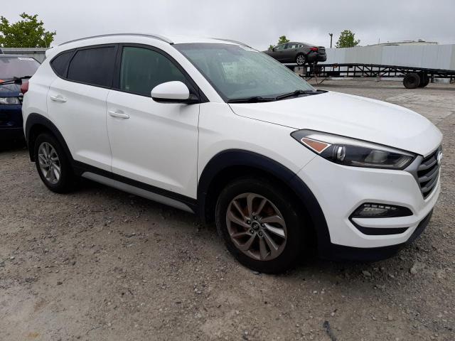 KM8J3CA42JU732084 - 2018 HYUNDAI TUCSON SEL WHITE photo 4