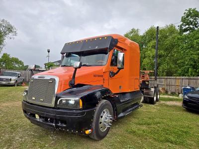 1FUJA9ASX4LM59670 - 2004 FREIGHTLINER CONVENTION ST112 ORANGE photo 1