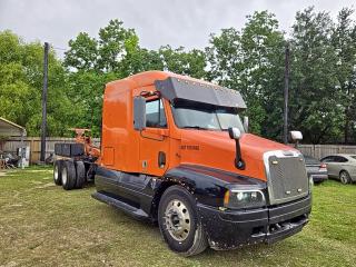 1FUJA9ASX4LM59670 - 2004 FREIGHTLINER CONVENTION ST112 ORANGE photo 2