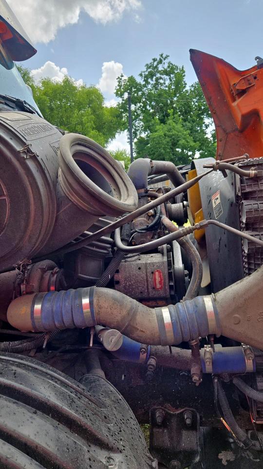 1FUJA9ASX4LM59670 - 2004 FREIGHTLINER CONVENTION ST112 ORANGE photo 7