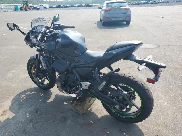 JKAEXEK12KDA30906 - 2019 KAWASAKI EX650 F BLACK photo 3