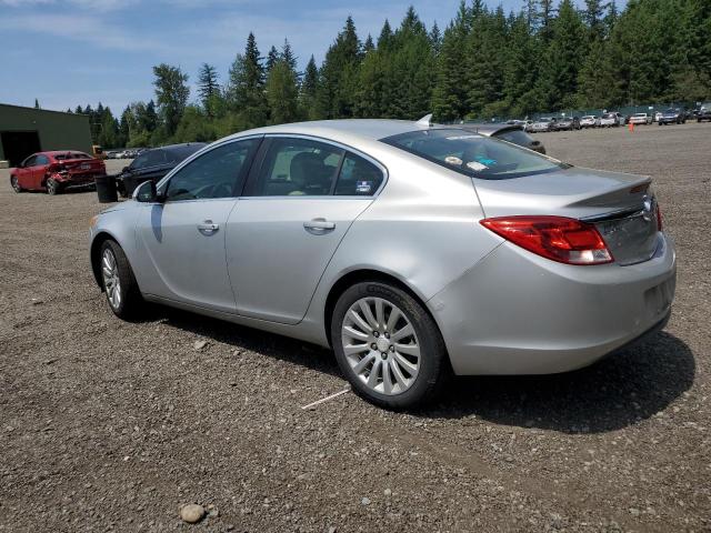 2G4GR5EK2C9117919 - 2012 BUICK REGAL SILVER photo 2