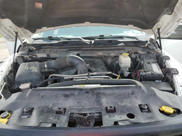 3C6TR5CT2JG241746 - 2018 RAM 2500 ST WHITE photo 11