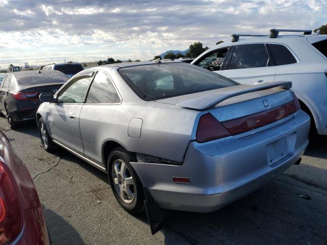 1HGCG3177YA021019 - 2000 HONDA ACCORD EX SILVER photo 2