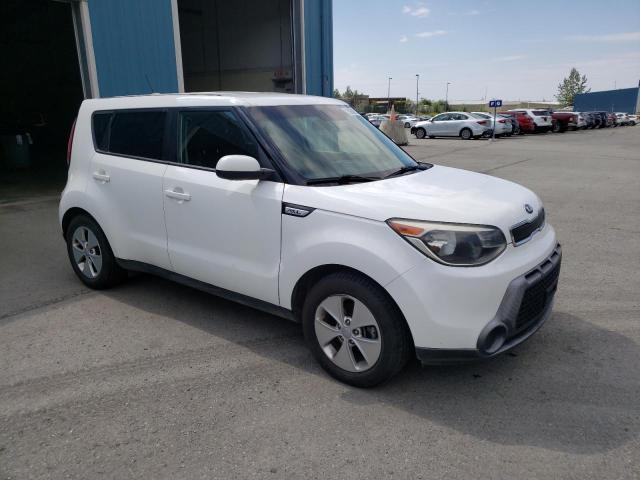 KNDJN2A21G7844163 - 2016 KIA SOUL WHITE photo 4