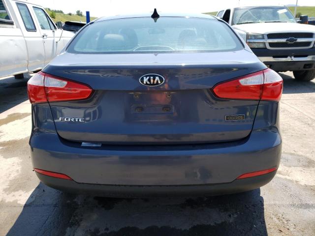 KNAFX4A67F5399739 - 2015 KIA FORTE LX GRAY photo 6