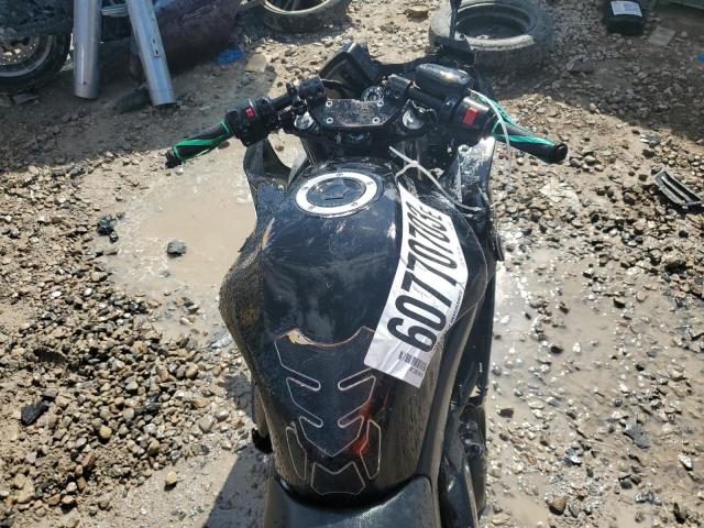 JKAEXEC129DA40912 - 2009 KAWASAKI EX650 C 黑色 照片 5