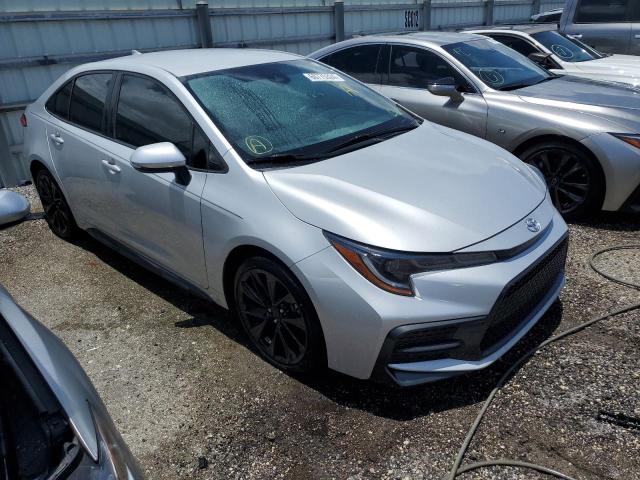 5YFS4RCE8LP035467 - 2020 TOYOTA COROLLA SE SILVER photo 4