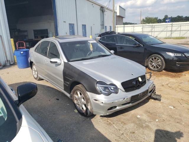 WDBRF64JX4F466984 - 2004 MERCEDES-BENZ C 320 SILVER photo 4