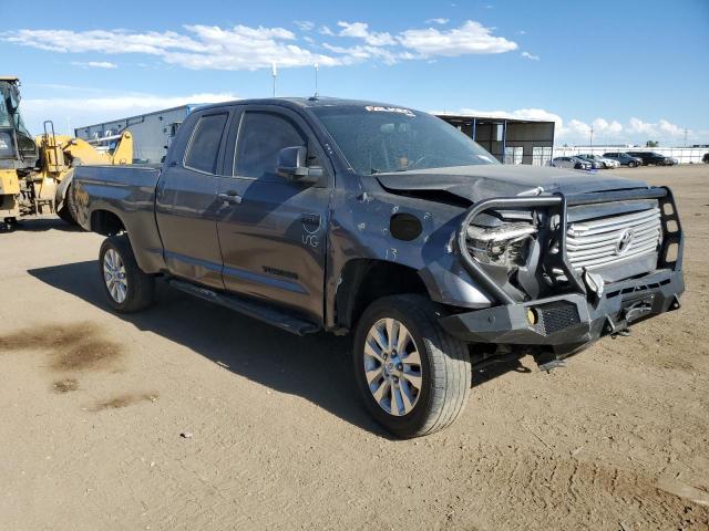 5TFUW5F15HX619001 - 2017 TOYOTA TUNDRA DOUBLE CAB SR/SR5 GRAY photo 4