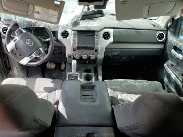 5TFUY5F16JX712254 - 2018 TOYOTA TUNDRA DOUBLE CAB SR/SR5 GRAY photo 8