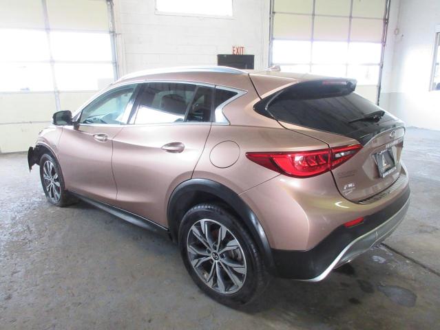 SJKCH5CR6HA023217 - 2017 INFINITI QX30 BASE PINK photo 3