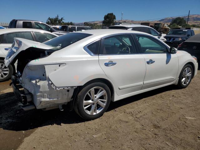 1N4AL3AP2EC273915 - 2014 NISSAN ALTIMA 2.5 WHITE photo 3