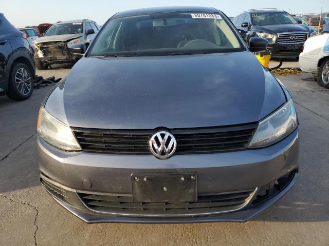 3VW2K7AJ4EM214056 - 2014 VOLKSWAGEN JETTA BASE 灰色 照片 5