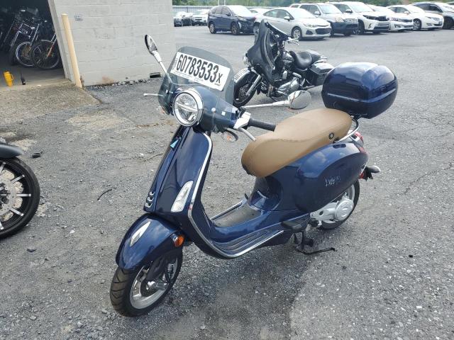 ZAPCA06B3N5105255 - 2022 VESPA PRIMAVERA/ 50 BLUE photo 2