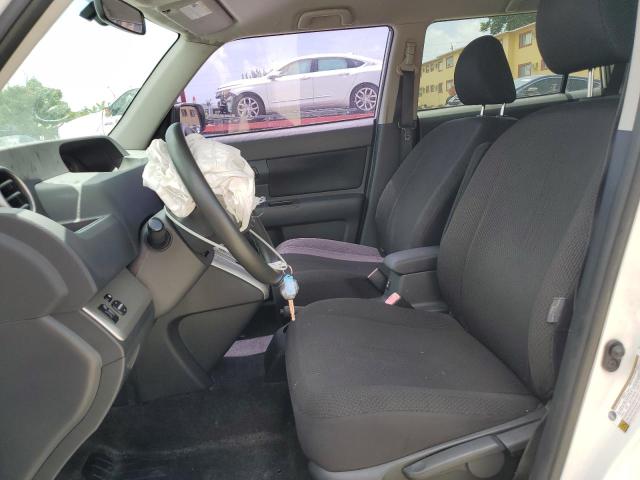 JTLZE4FE1A1102328 - 2010 TOYOTA SCION XB 白色 照片 7