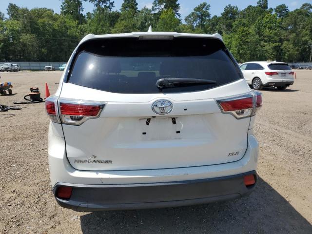 5TDKKRFH8GS173745 - 2016 TOYOTA HIGHLANDER XLE Սպիտակ լուսանկար 6