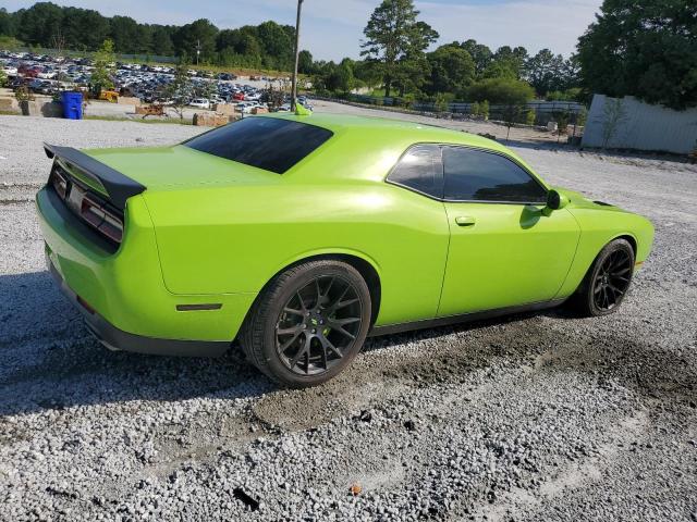2C3CDZFJ2KH500296 - 2019 DODGE CHALLENGER R/T SCAT PACK GREEN photo 3