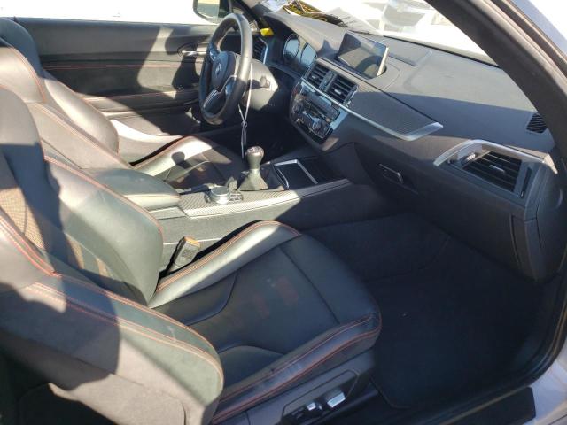 WBS2U7C00L7F70329 - 2020 BMW M2 COMPETITION SILVER photo 5