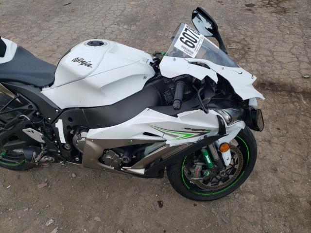 JKAZXCR12HA005040 - 2017 KAWASAKI ZX1000 R WHITE photo 5