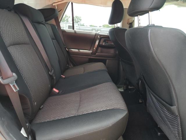 JTEBU5JR4J5602620 - 2018 TOYOTA 4RUNNER SR5/SR5 PREMIUM SILVER photo 10