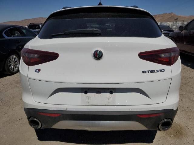 ZASFAKPN2J7B82241 - 2018 ALFA ROMEO STELVIO SPORT Weiß Foto 6