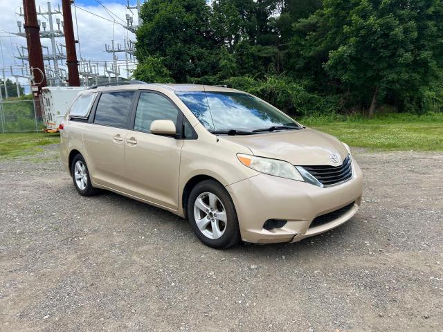 5TDKK3DC9CS233451 - 2012 TOYOTA SIENNA LE GOLD photo 1