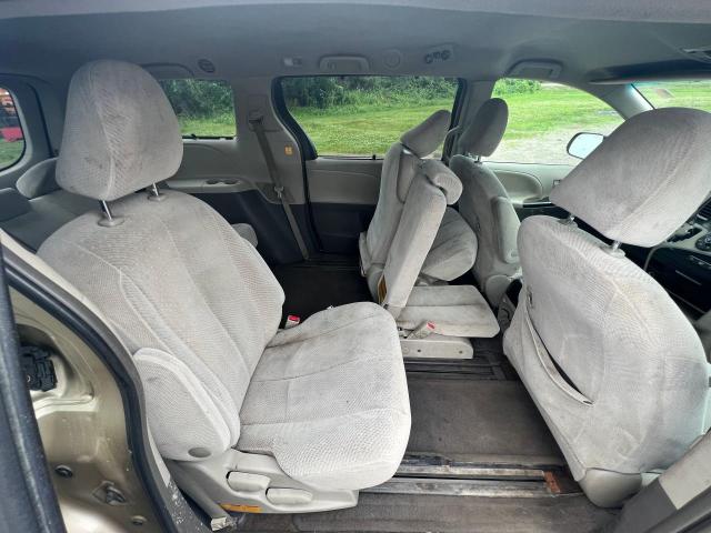 5TDKK3DC9CS233451 - 2012 TOYOTA SIENNA LE GOLD photo 6