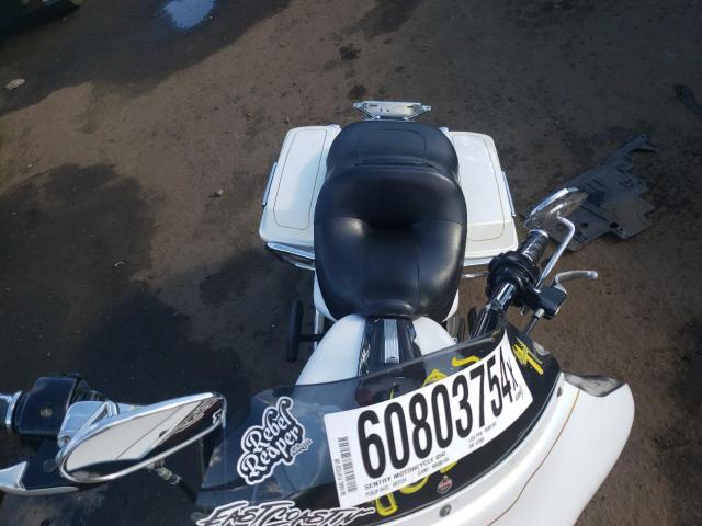 1HD1FC4198Y678605 - 2008 HARLEY-DAVIDSON FLHTCUI 白色 照片 5