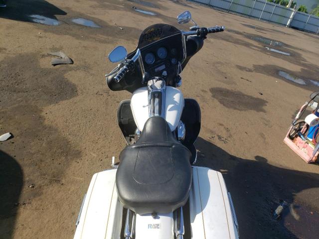 1HD1FC4198Y678605 - 2008 HARLEY-DAVIDSON FLHTCUI 白色 照片 6