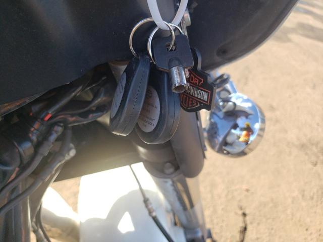 1HD1FC4198Y678605 - 2008 HARLEY-DAVIDSON FLHTCUI 白色 照片 8