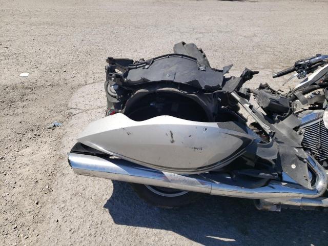 5VPSW36N1B3003956 - 2011 VICTORY MOTORCYCLES VISION TOUR GRAY photo 6