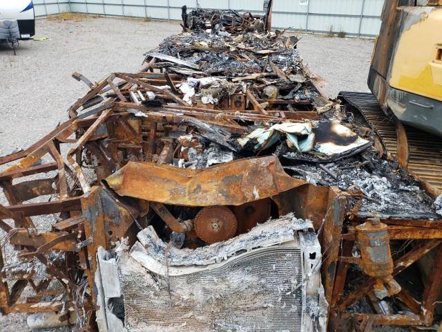 1RF22454222020093 - 2002 ROADMASTER RAIL RAISED RAI BEIGE photo 6