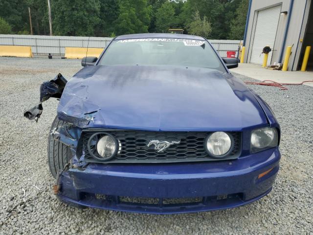 1ZVFT82H265264669 - 2006 FORD MUSTANG GT BLUE photo 5