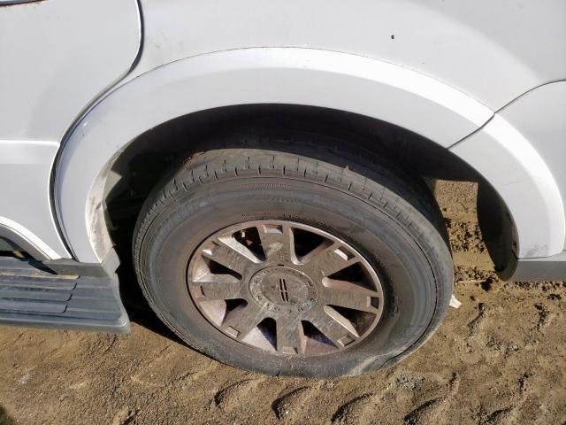 5LMFU28R84LJ22227 - 2004 LINCOLN NAVIGATOR  照片 9