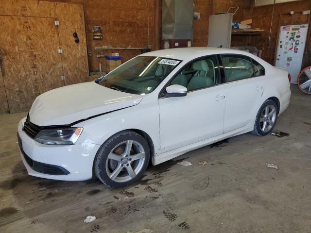 2013 VOLKSWAGEN JETTA SE, 