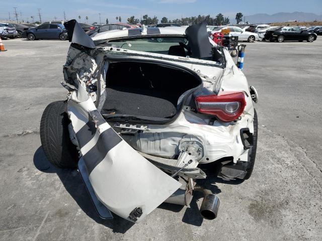 JF1ZNAA14H8708275 - 2017 TOYOTA 86 BASE WHITE photo 6