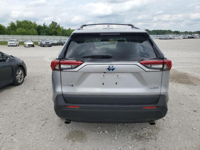 4T3RWRFV7RU147325 - 2024 TOYOTA RAV4 XLE 银色 照片 6