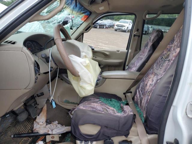 1FMRU16W22LA36749 - 2002 FORD EXPEDITION XLT WHITE photo 7