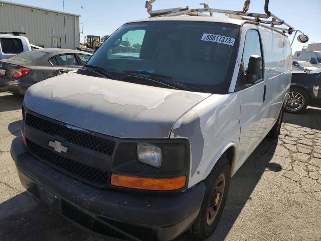 1GCFG15X891178179 - 2009 CHEVROLET EXPRESS CA WHITE photo 1