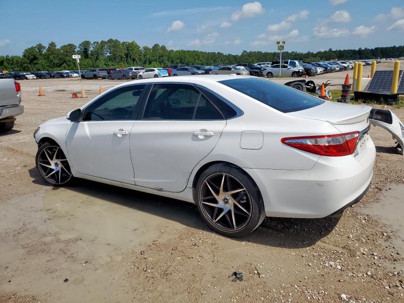4T1BK1FKXGU569891 - 2016 TOYOTA CAMRY XSE WHITE photo 2