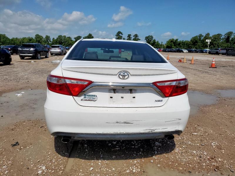 4T1BK1FKXGU569891 - 2016 TOYOTA CAMRY XSE WHITE photo 6