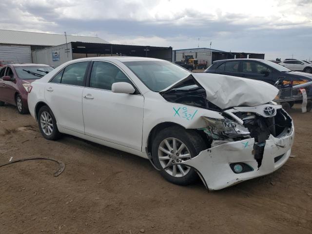 4T1BK3EK2BU628583 - 2011 TOYOTA CAMRY SE WHITE photo 4