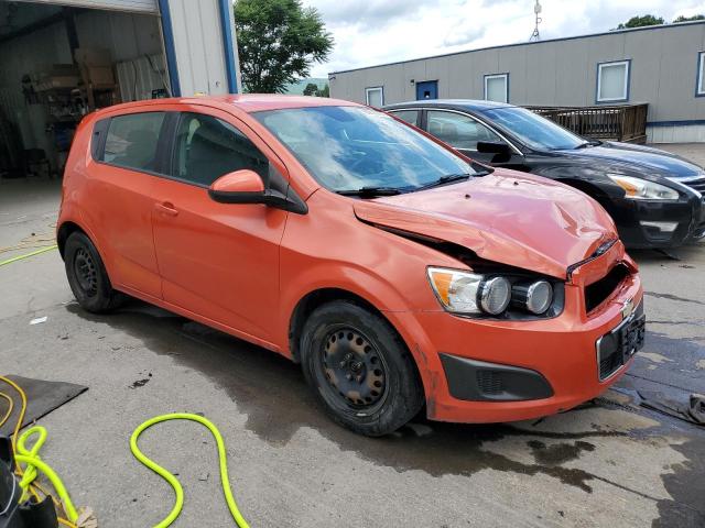 1G1JA6SG8D4218323 - 2013 CHEVROLET SONIC LS ORANGE photo 4