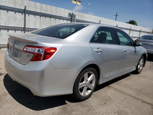 4T1BF1FK0CU102686 - 2012 TOYOTA CAMRY BASE SILVER photo 3