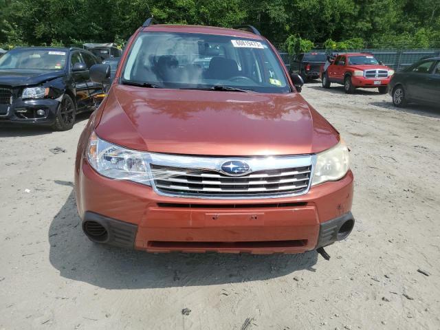 JF2SH6BC8AH791121 - 2010 SUBARU FORESTER XS Kastanienbraun Foto 5