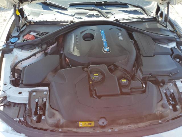 WBA8E1C58JA756704 - 2018 BMW 330E Սպիտակ լուսանկար 11